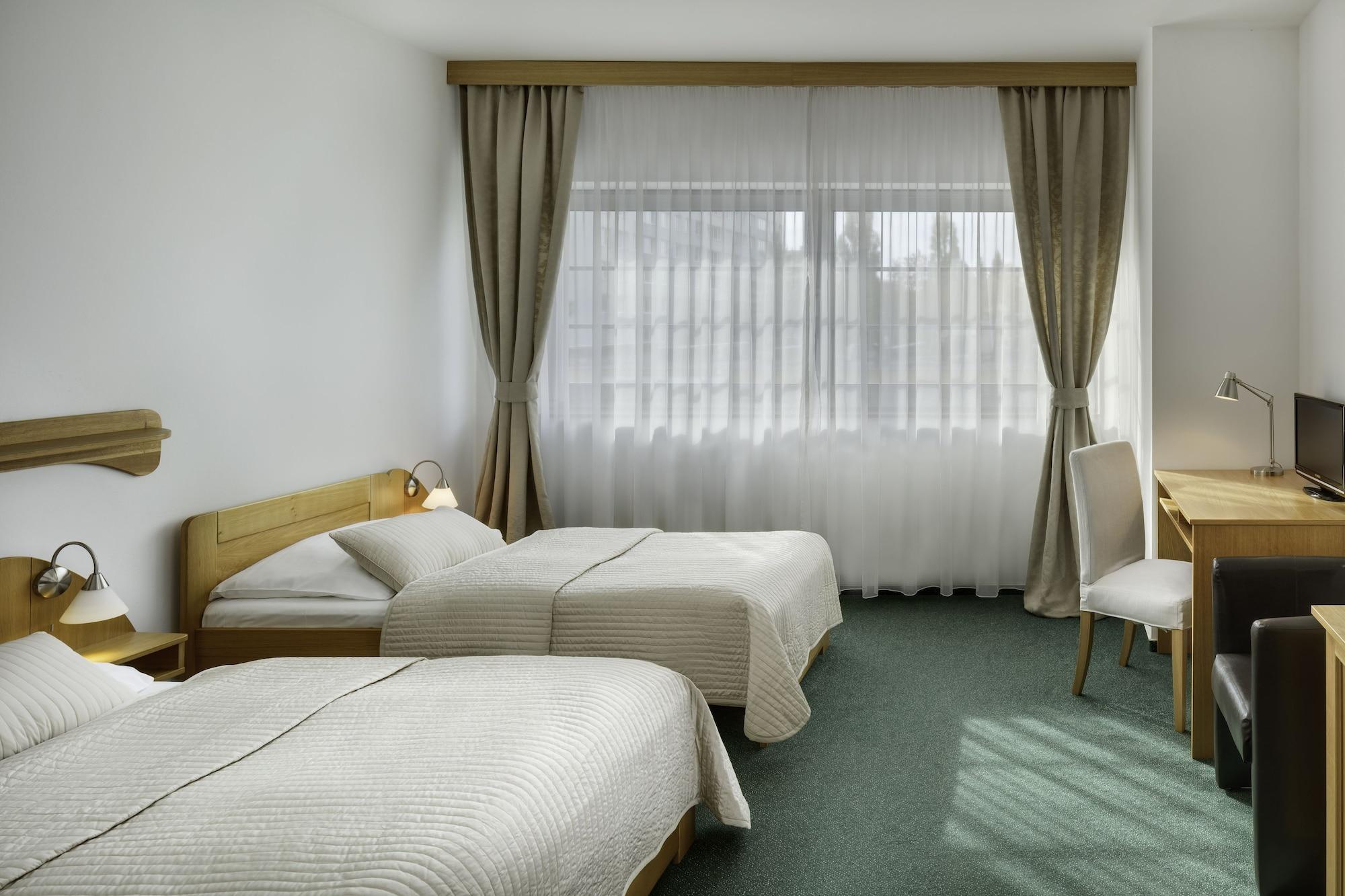 Hotel Oya Prague Ngoại thất bức ảnh