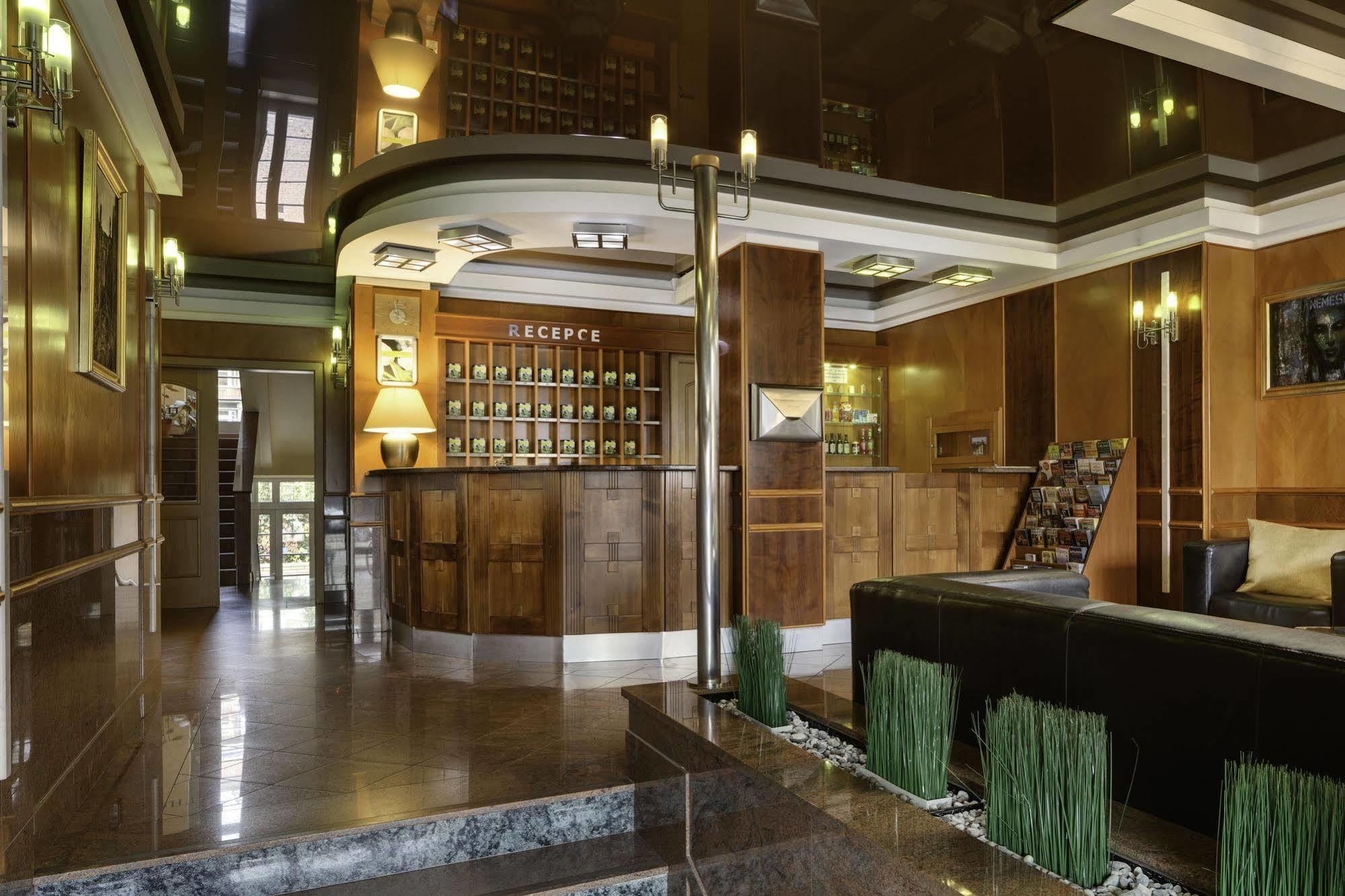 Hotel Oya Prague Ngoại thất bức ảnh